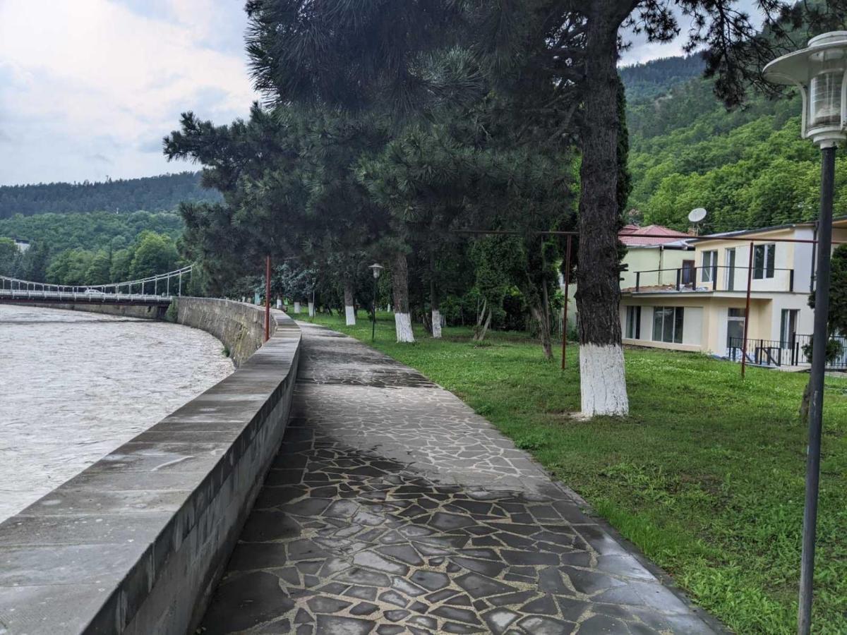 Riverside Borjomi Εξωτερικό φωτογραφία